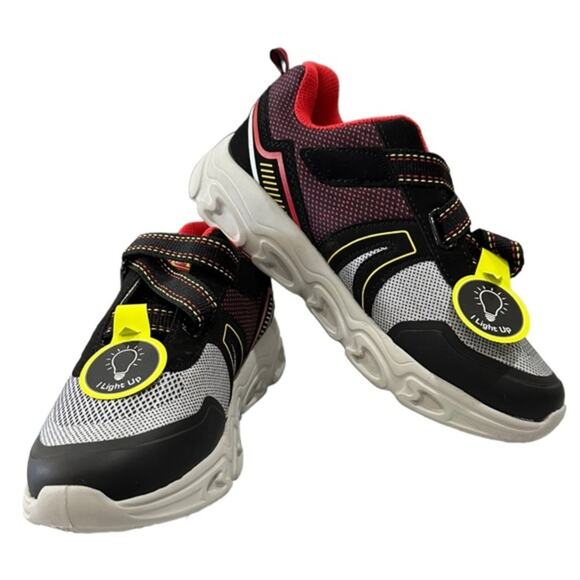 Athletic Works black silver red  boys light up soles shoe‎ sneaker size 4 - Picture 1 of 12